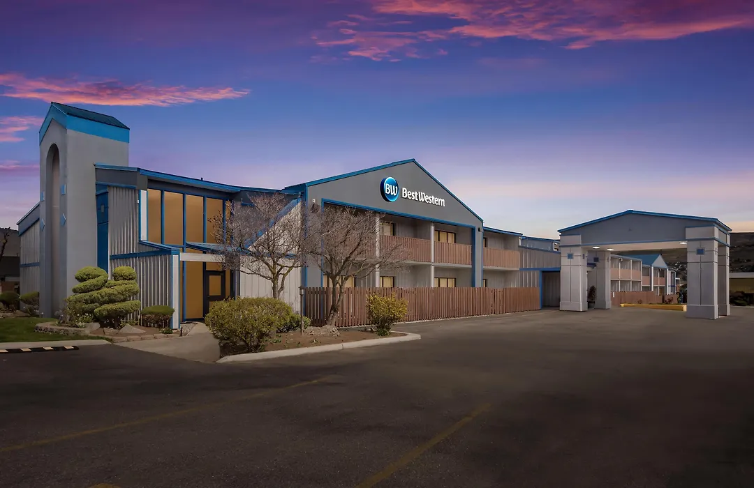 Best Western Chieftain Inn-1